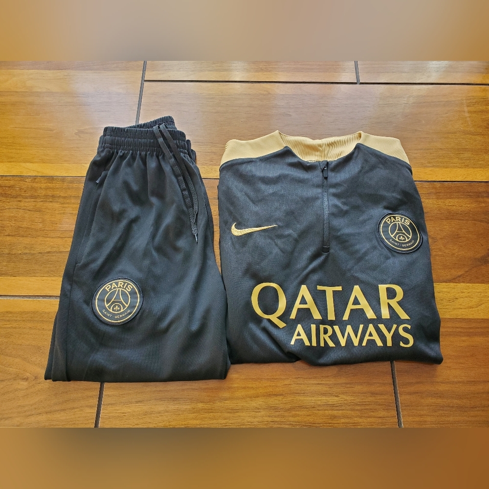 Paris Saint-Germain Nike Qatar Airways Black & Gold Track Set